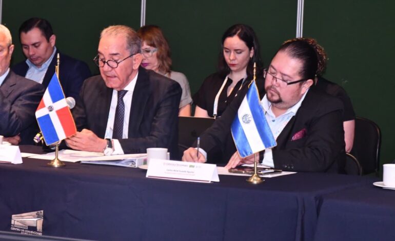 Ministro Franklin García Fermín eleva la voz de República Dominicana en el STS Forum para América Latina y el Caribe, celebrado en México