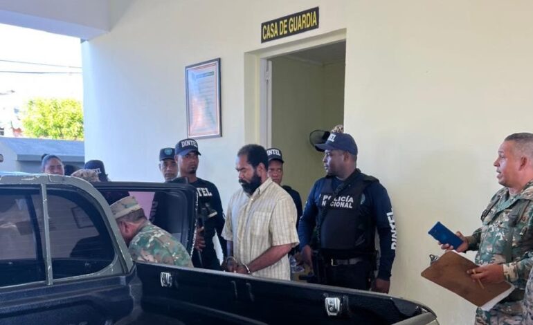 Agentes de Dintel de la Policía Nacional y del ERD capturan hombre amenazó al presidente Abinader a través de redes sociales