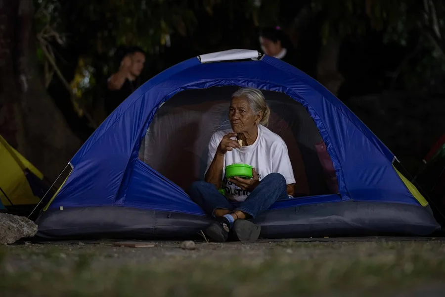 Venezuela:Unas 80 familias duermen afuera de un penal