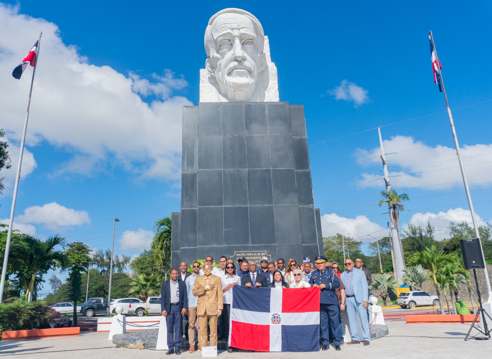 Ayuntamiento SDE conmemora natalicio de Juan Pablo Duarte