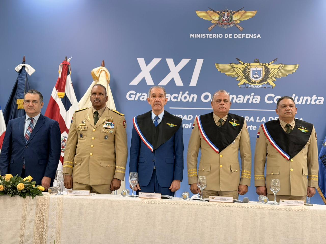 Exitosa XXI Graduación Ordinaria Conjunta de la Universidad Nacional para la Defensa (UNADE) Un emotivo acto que reafirma el compromiso con la patria, la educación y la excelencia académica