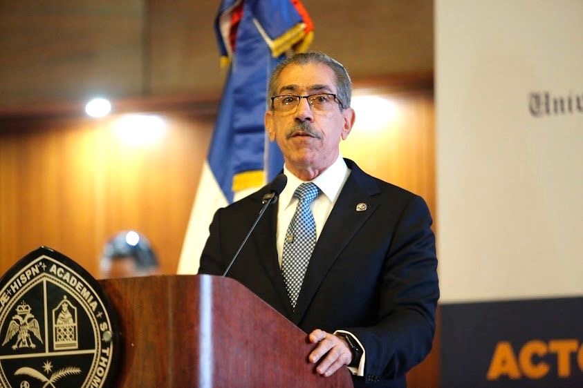 Jorge Asjana David presenta un ambicioso plan de transformación para la UASD en el inicio oficial de la campaña rectoral