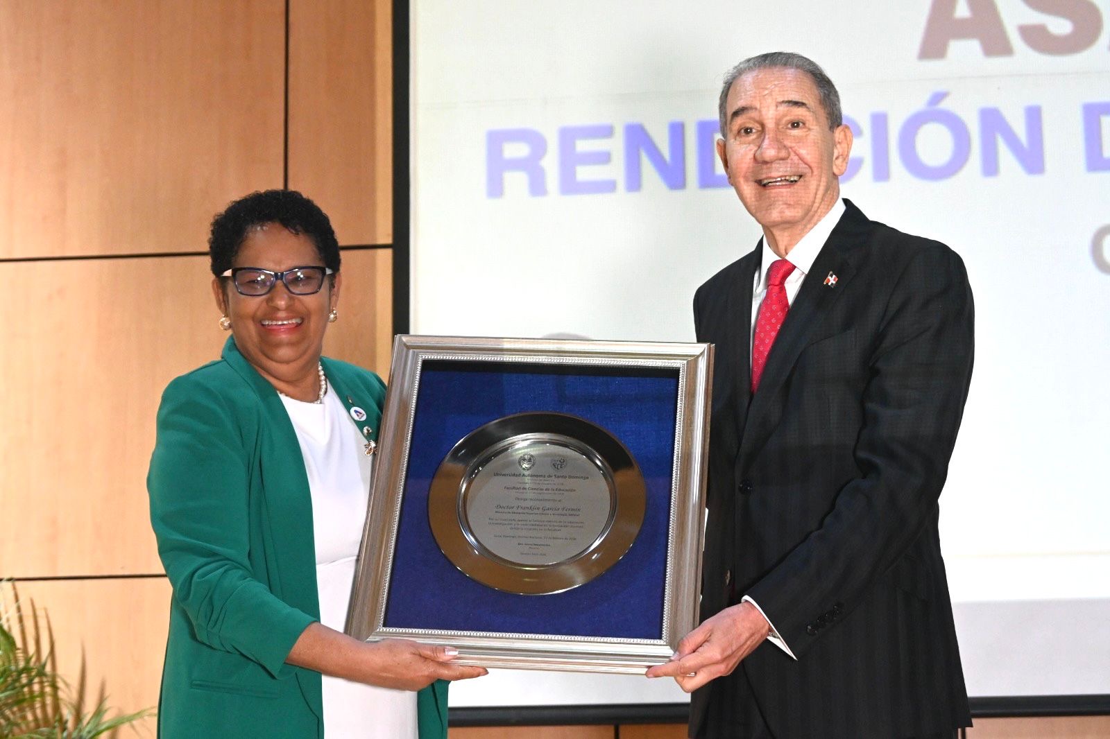 UASD reconoce al Dr. Franklin García Fermín por su invaluable aporte a la educación superior