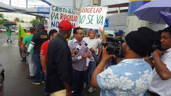 El Pueblo se Queja en Versos