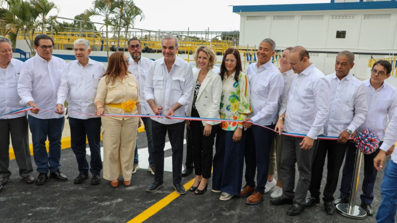 Presidente Inaugura Planta de Tratamiento de Agua Potable