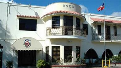 DNCD OCUPA 69 PAQUETES DE PRESUNTA COCAÍNA