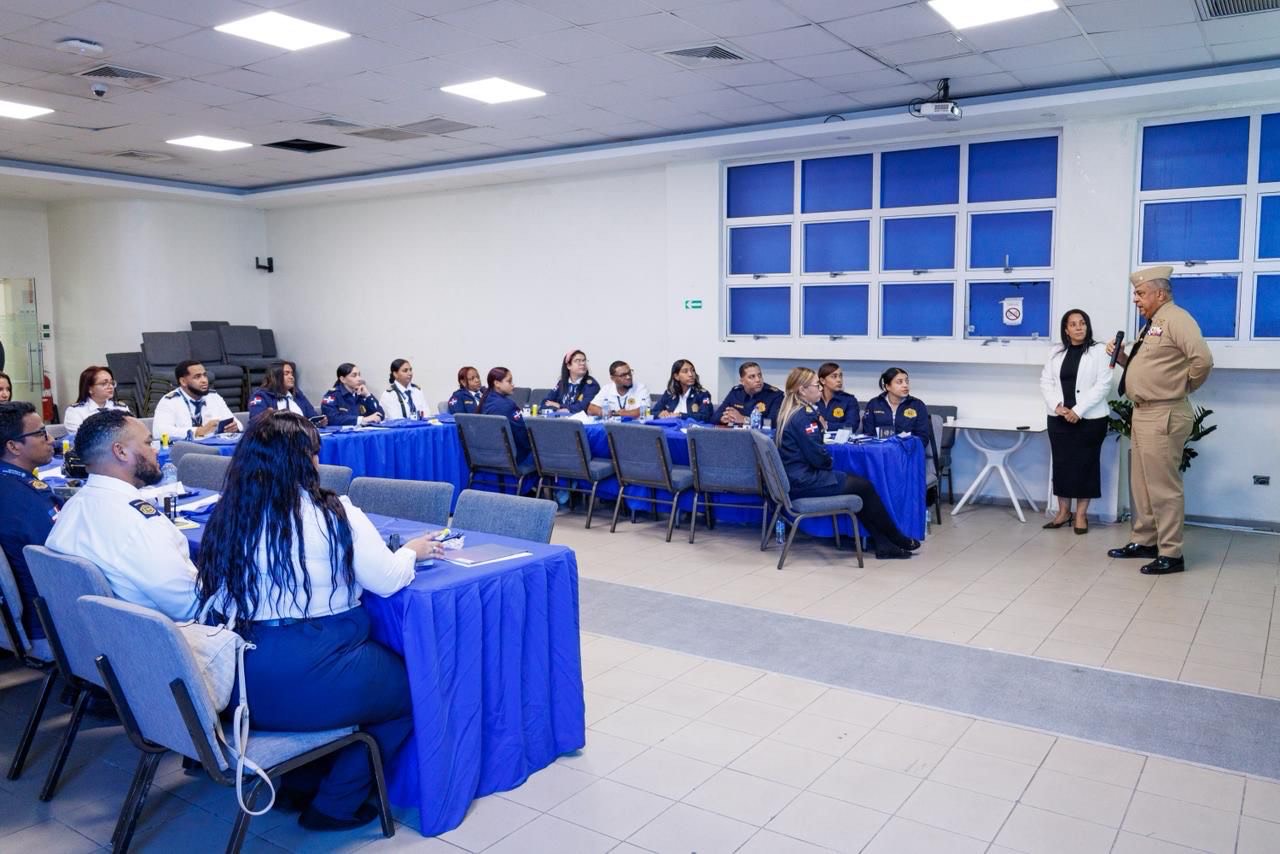 Inspectores de la DGM se capacitan en Reconocimiento de Documentos Falsos