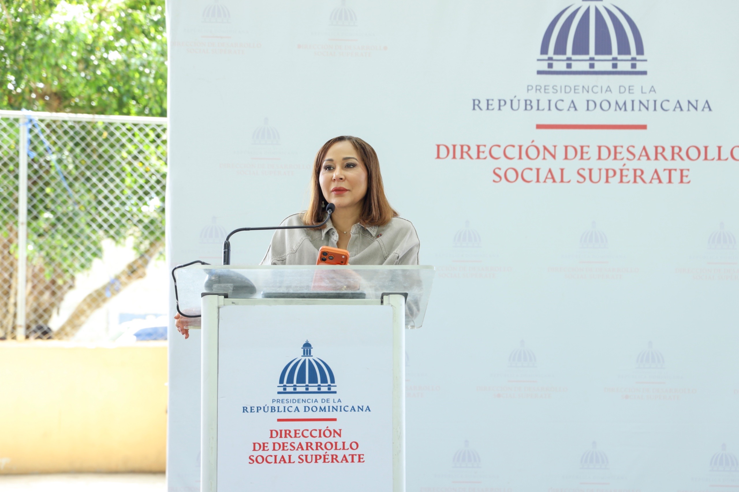 Más de 1,000 familias de El Capotillo y Boca Chica se fortalecen con encuentros de Supérate