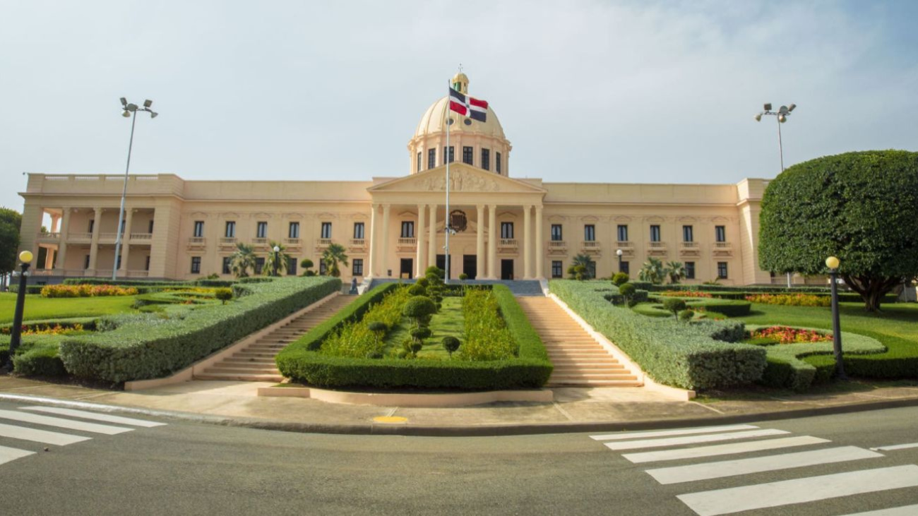 Presidente Abinader crea comisión que velarà por funcionamiento Museo de la Gesta de Abril 1965
