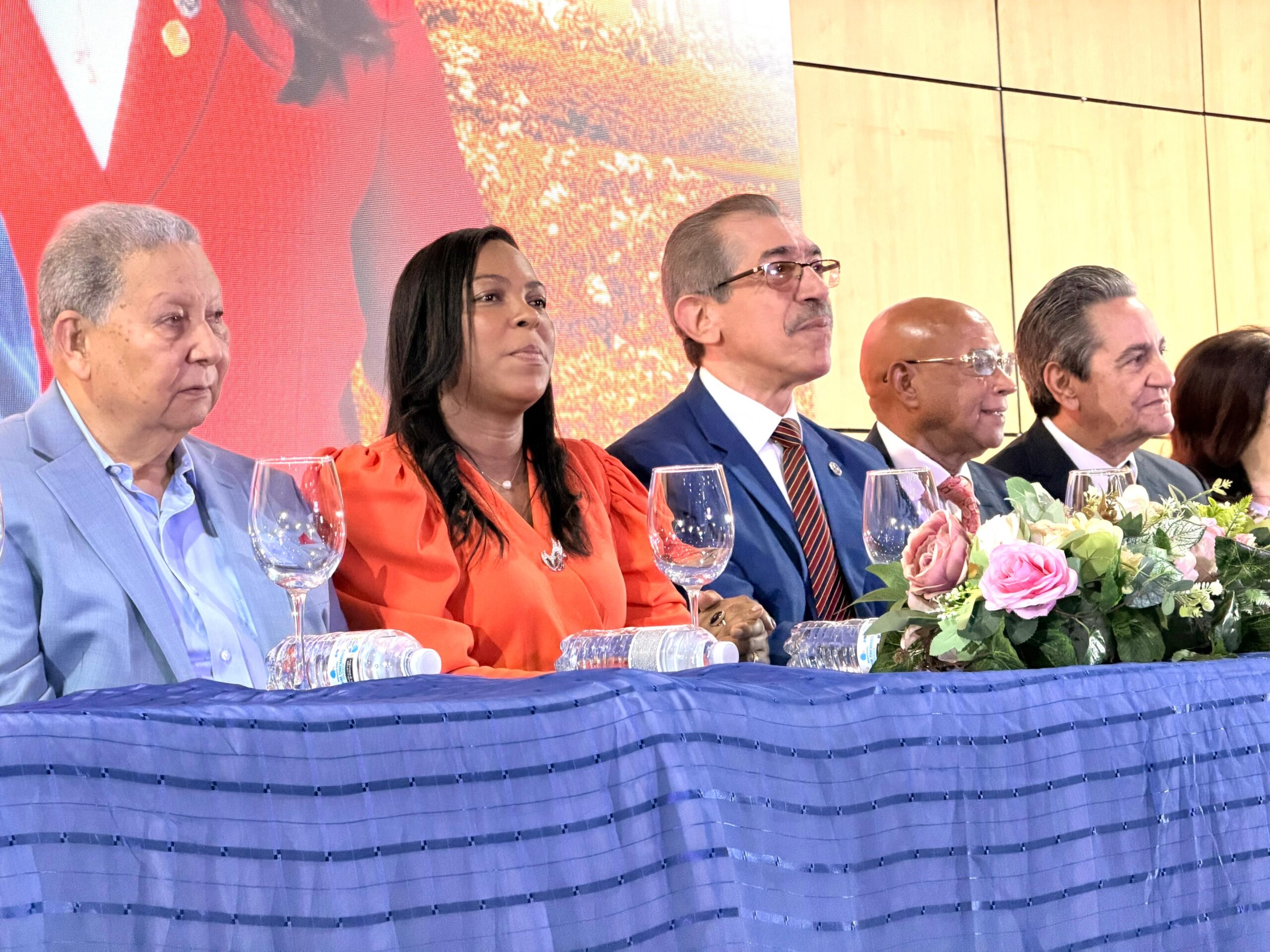 Asjana David continúa aunando voluntades.