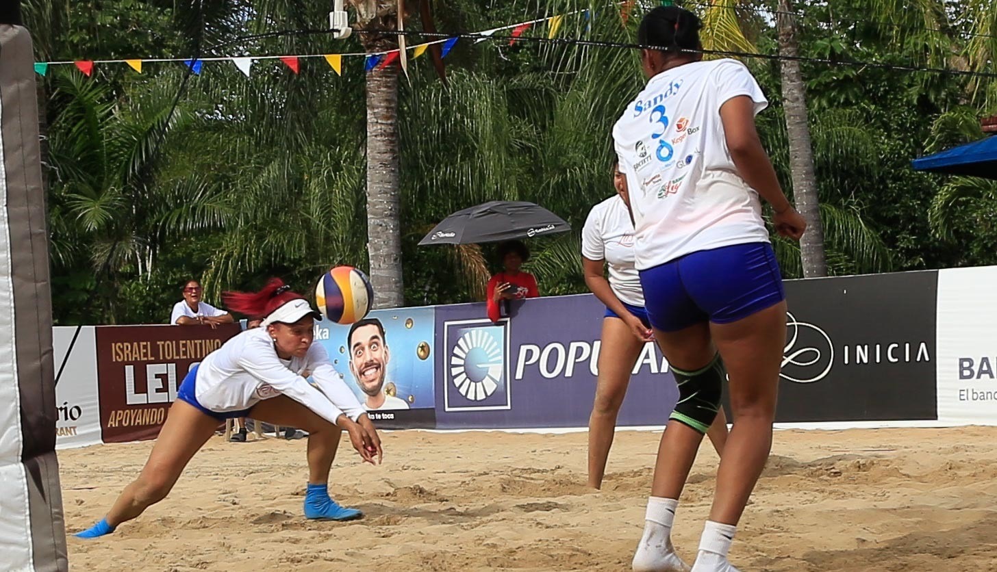 CEPU y Las Kittys convocadas por el oro.