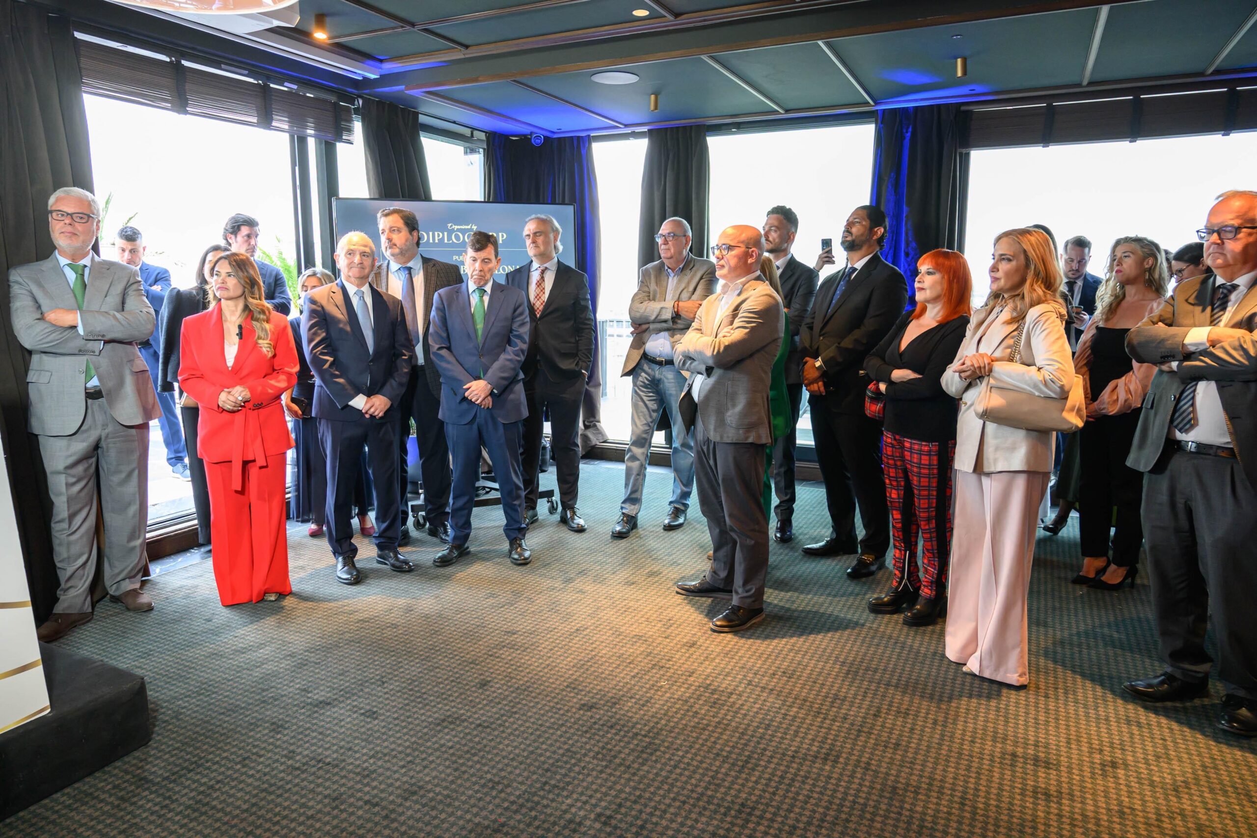 El Cónsul General de la República Dominicana en Barcelona, Antonio José Gómez Peña, participa en el foro estratégico “PUENTE MADRID–BARCELONA”.