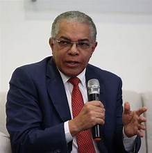 Gobierno requiere legitimarse previo enfrentar crisis.