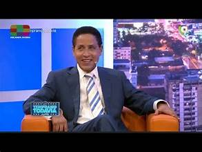 Despiden /sepultan restos mortales del Periodista Carlos Batista Matos.