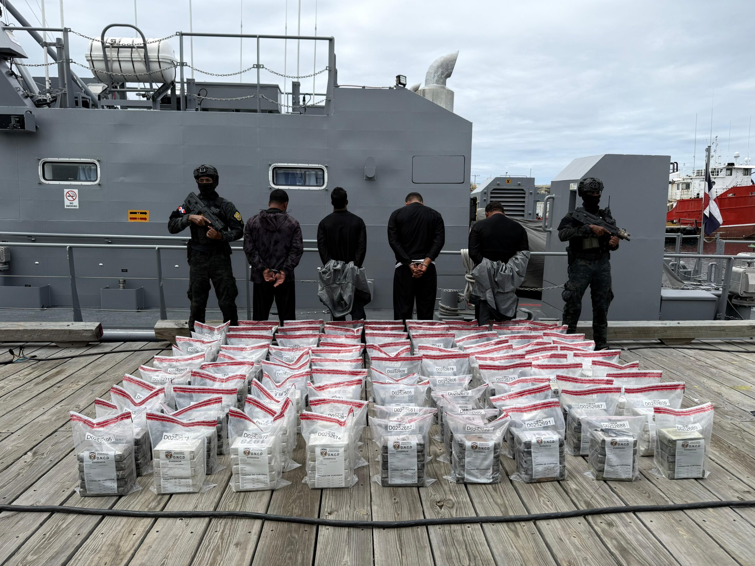 CERCO TOTAL AL NARCOTRÁFICO.