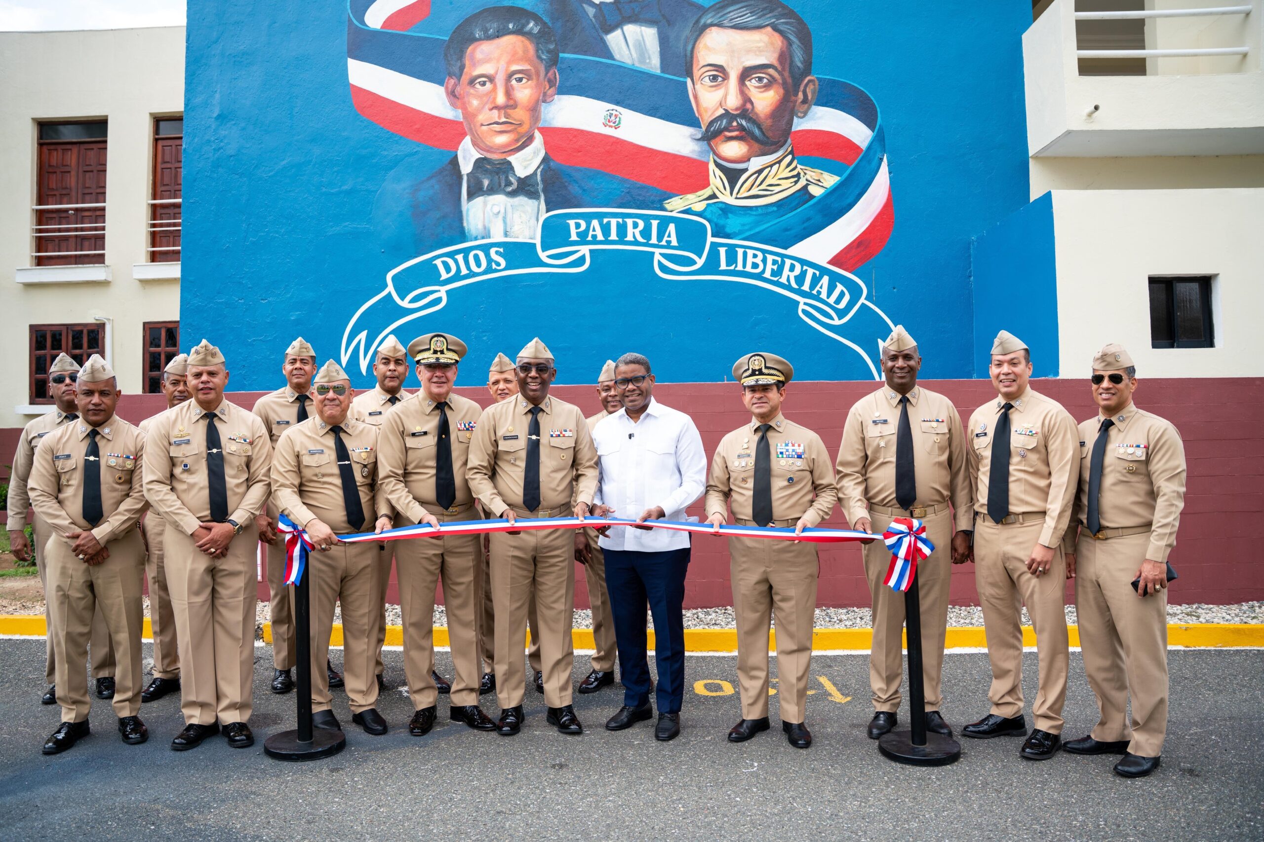 Propeep inaugura Paseo de los Colores en la Armada Dominicana en reconocimiento a su legado histórico naval.