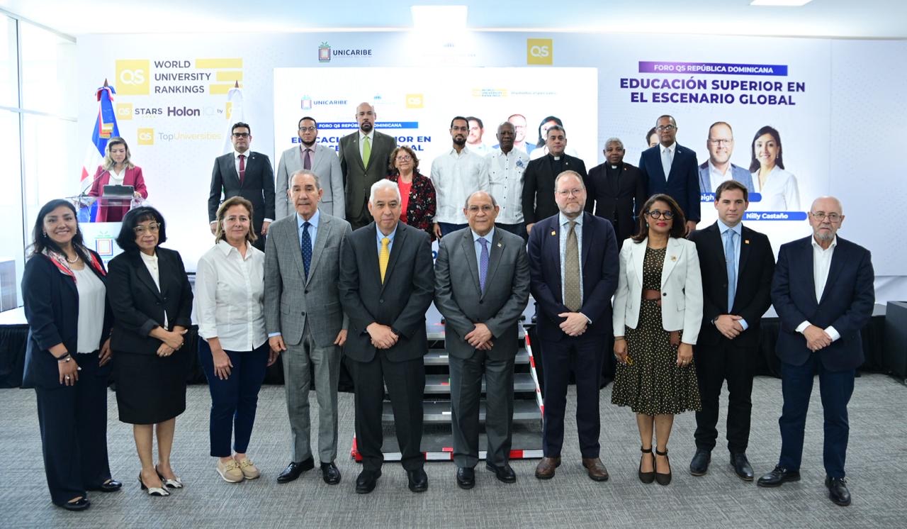 QS, UNICARIBE y MESCYT realizan Foro Educativo Superior.
