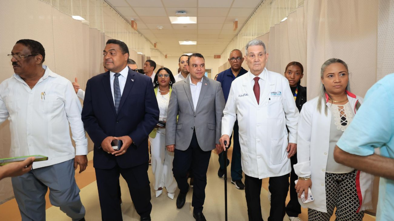 Director SNS supervisa centros de salud que brindarán asistencias en juegos Centroamericanos  y del Caribe.