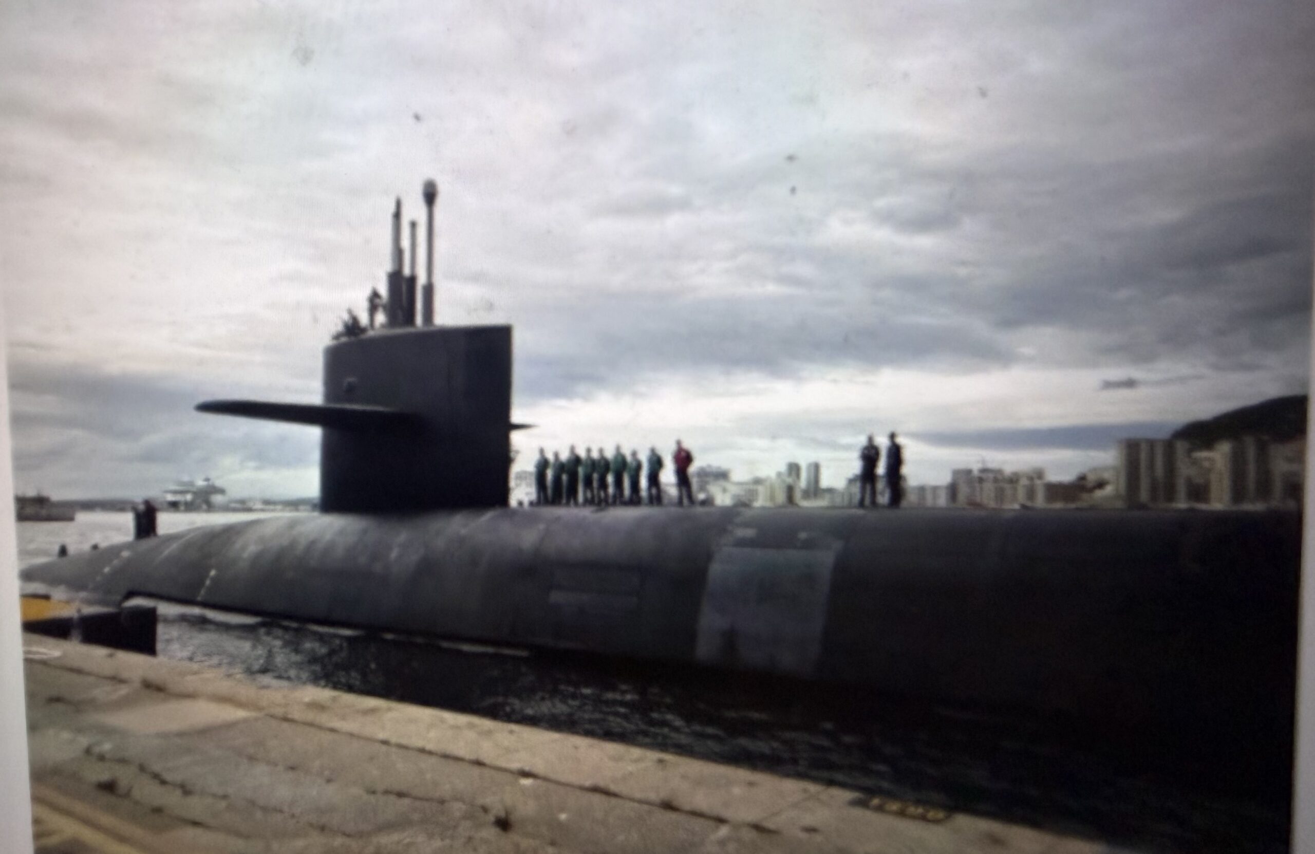 Atraca en Gibraltar el mayor submarino nuclear de EEUU