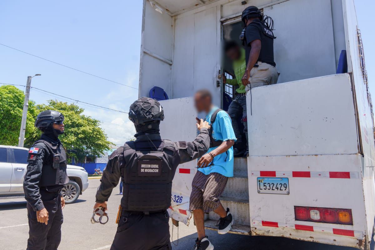 DGM: ha deportado esta semana  1,146 extranjeros.