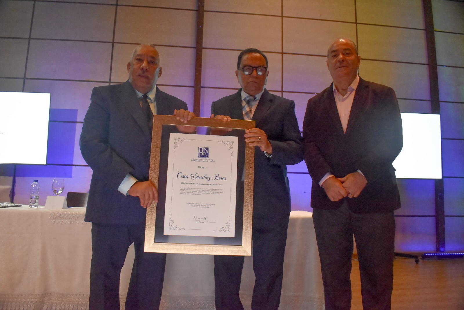 Peralta Romero asegura Premio Biblioteca Nacional de Literatura Infantil constituye acto de justicia para creadores.