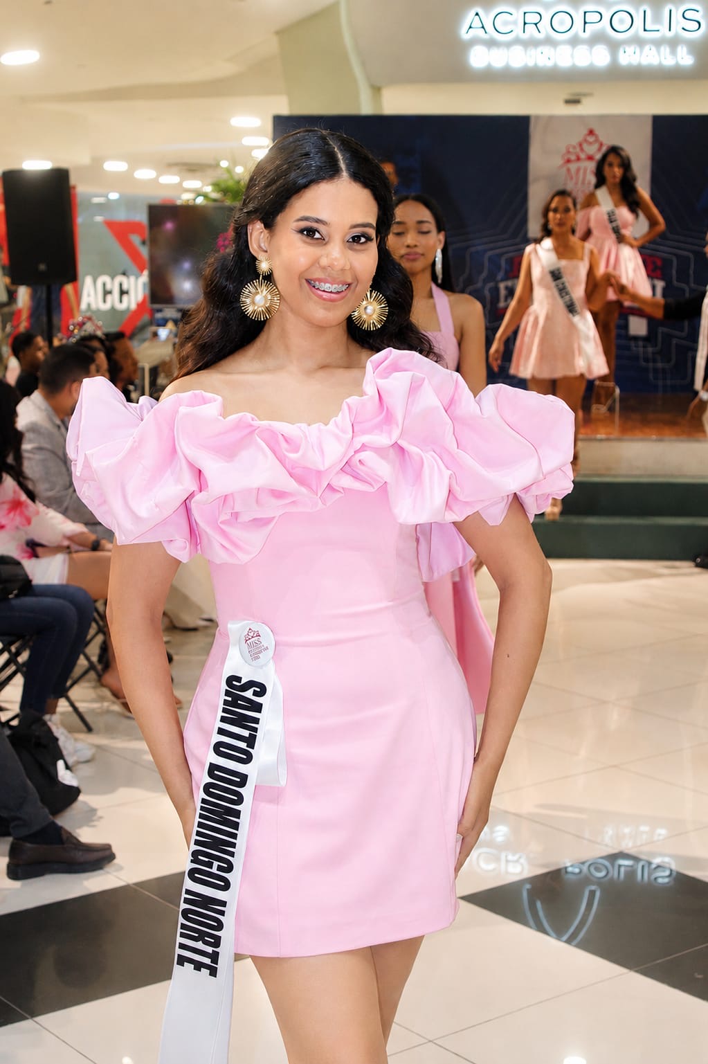 YAMELL MONEGRO, MISS SANTO DOMINGO NORTE, VA CON PASO FIRME POR LA CORONA DE MISS REPÚBLICA DOMINICANA LATINA.