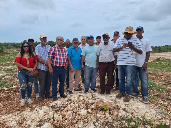 CDP y propietarios de terrenos denuncian invasión de propiedades en Boca Chica.