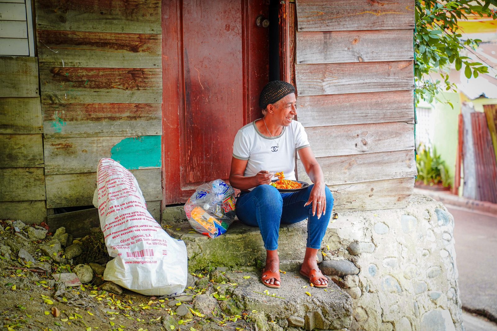Gobierno a través de DASAC impacta a más de 26 mil familias en zonas vulnerables de Santiago.