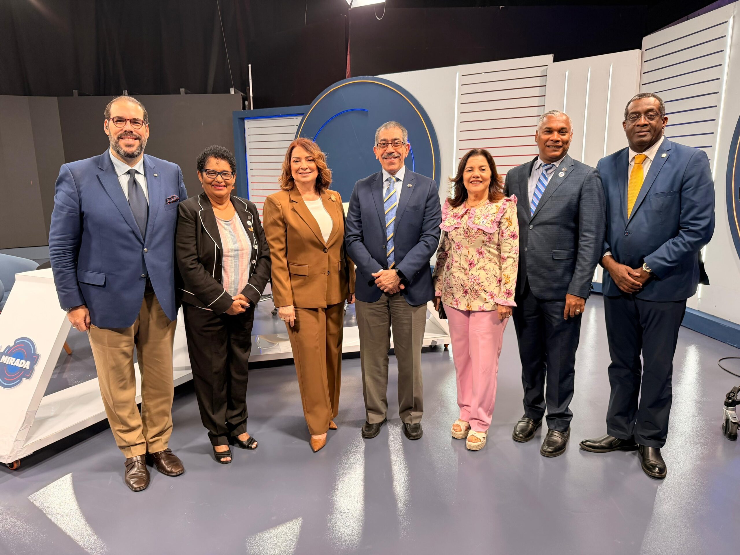 Asjana David plantea la ruta hacia la UASD del Quinto Centenario: innovación, transparencia y compromiso con la sociedad.