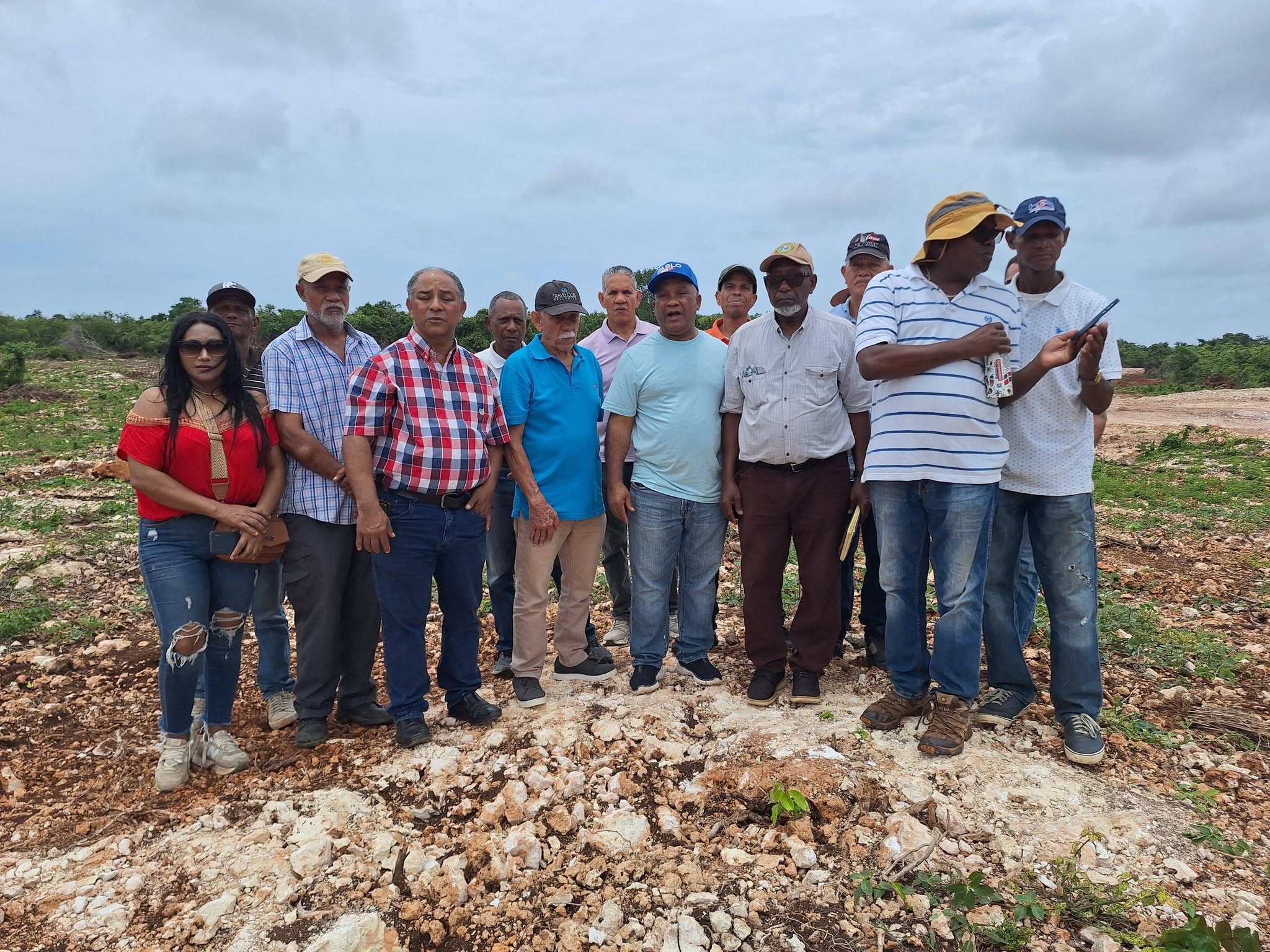 CDP y propietarios de terrenos denuncian invasión de propiedades en Boca Chica  .