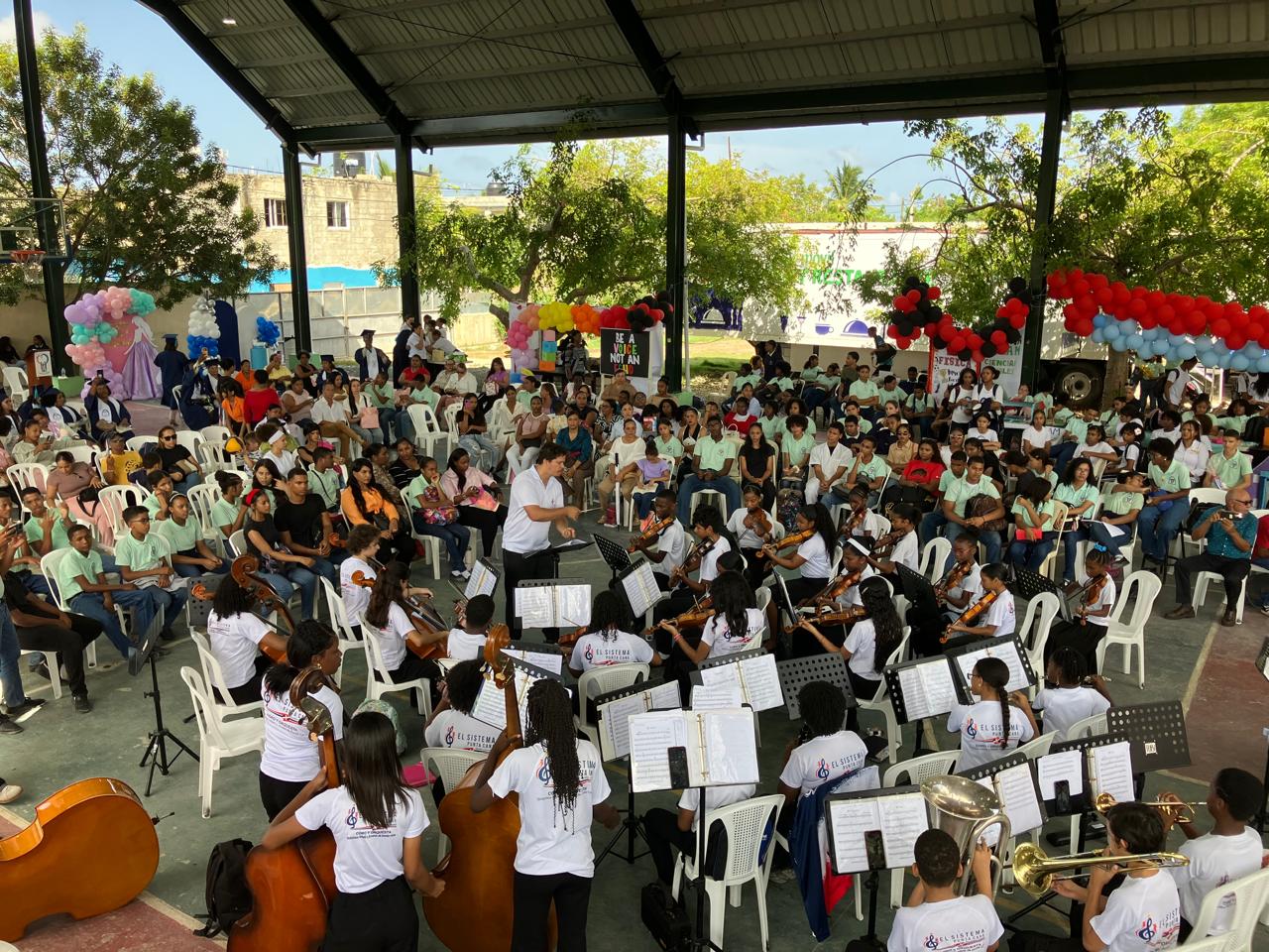 El Sistema Punta Cana culmina con éxito jornada de cuatro conciertos dedicados a las madres gracias al apoyo de ABRSM .