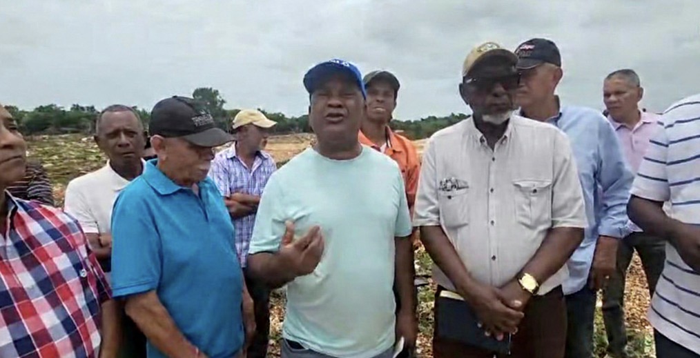 CDP y propietarios de terrenos denuncian invasión de propiedades en Boca Chica.