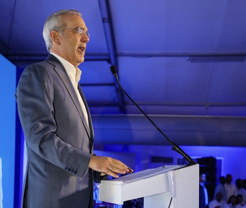 Presidente Abinader resalta anteponer los intereses colectivos y fortalecer la unidad del PRM