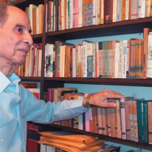Entre versos y Párrafos