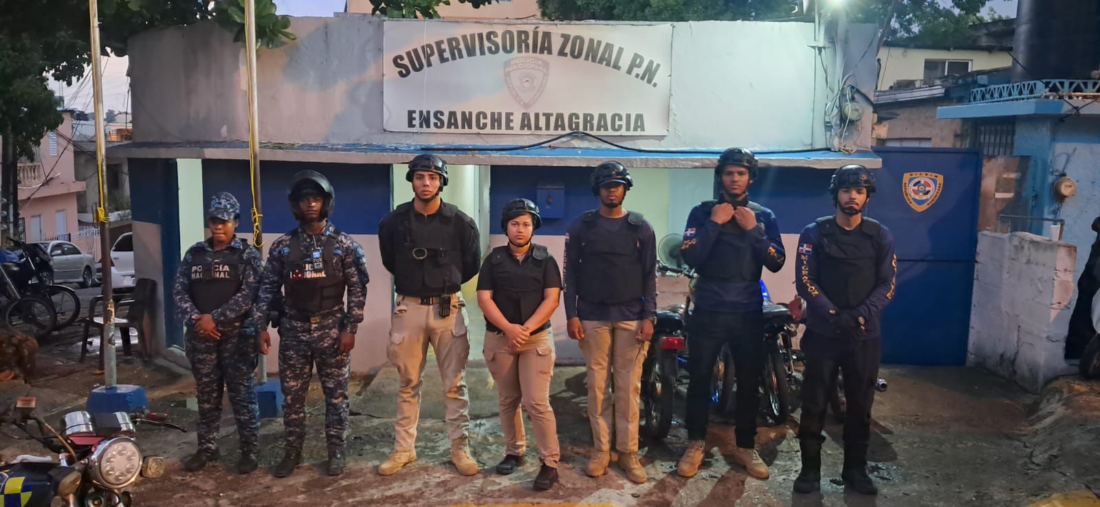 Dirección General de Migración deportó 2158 indocumentados.