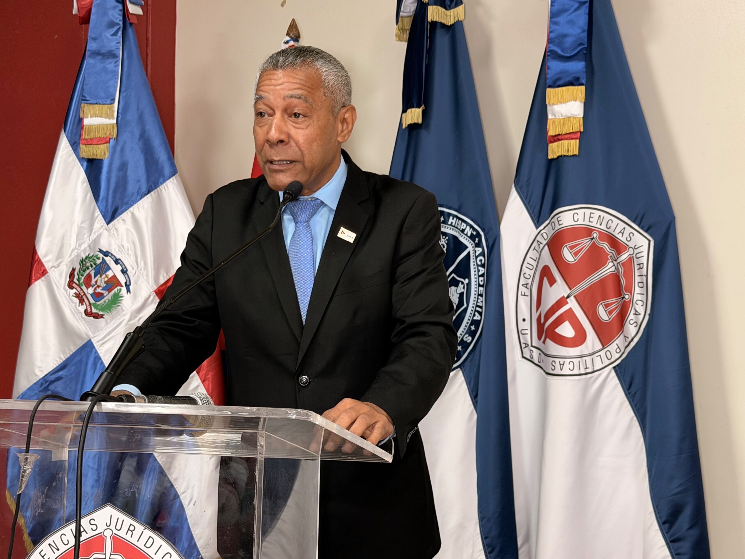 La UASD revive el legado académico de Fidel Castro.