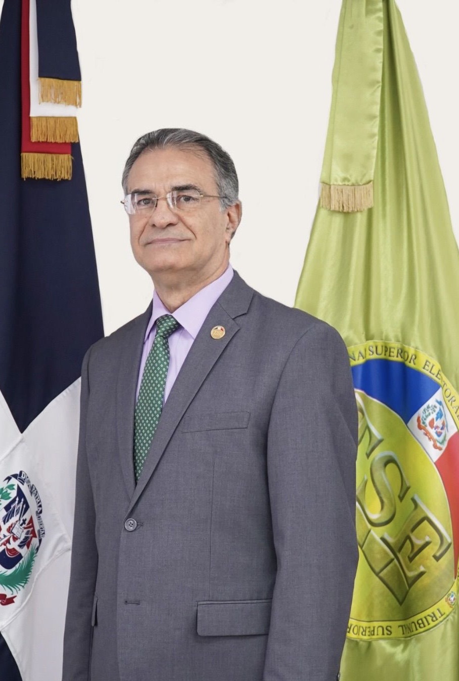 Presidente del TSE,figura entre los mejores valorados titulares de poderes y órganos del Estado.