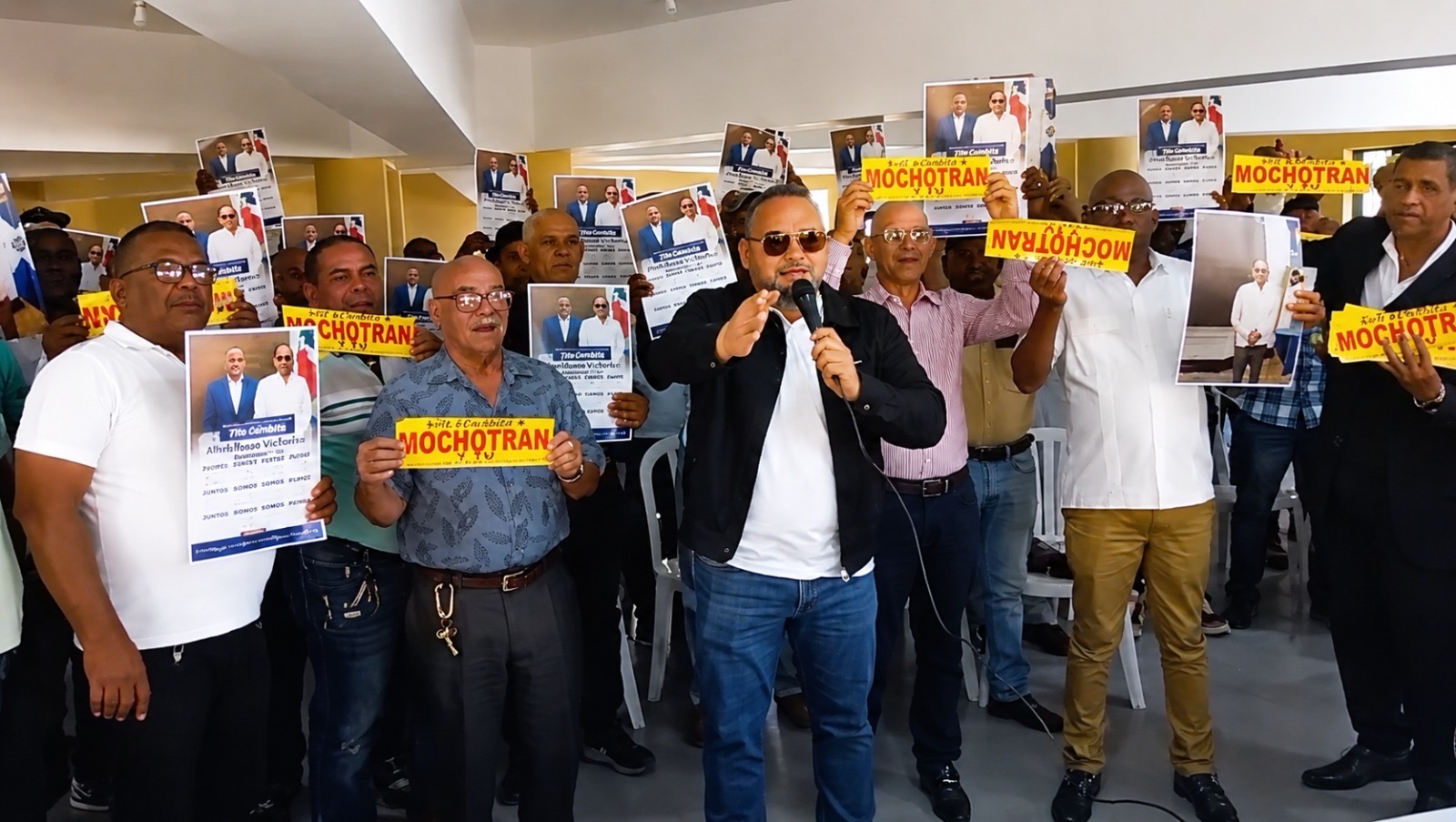 MOCHOTRAN: afirma que rebaja de combustibles trae paz .