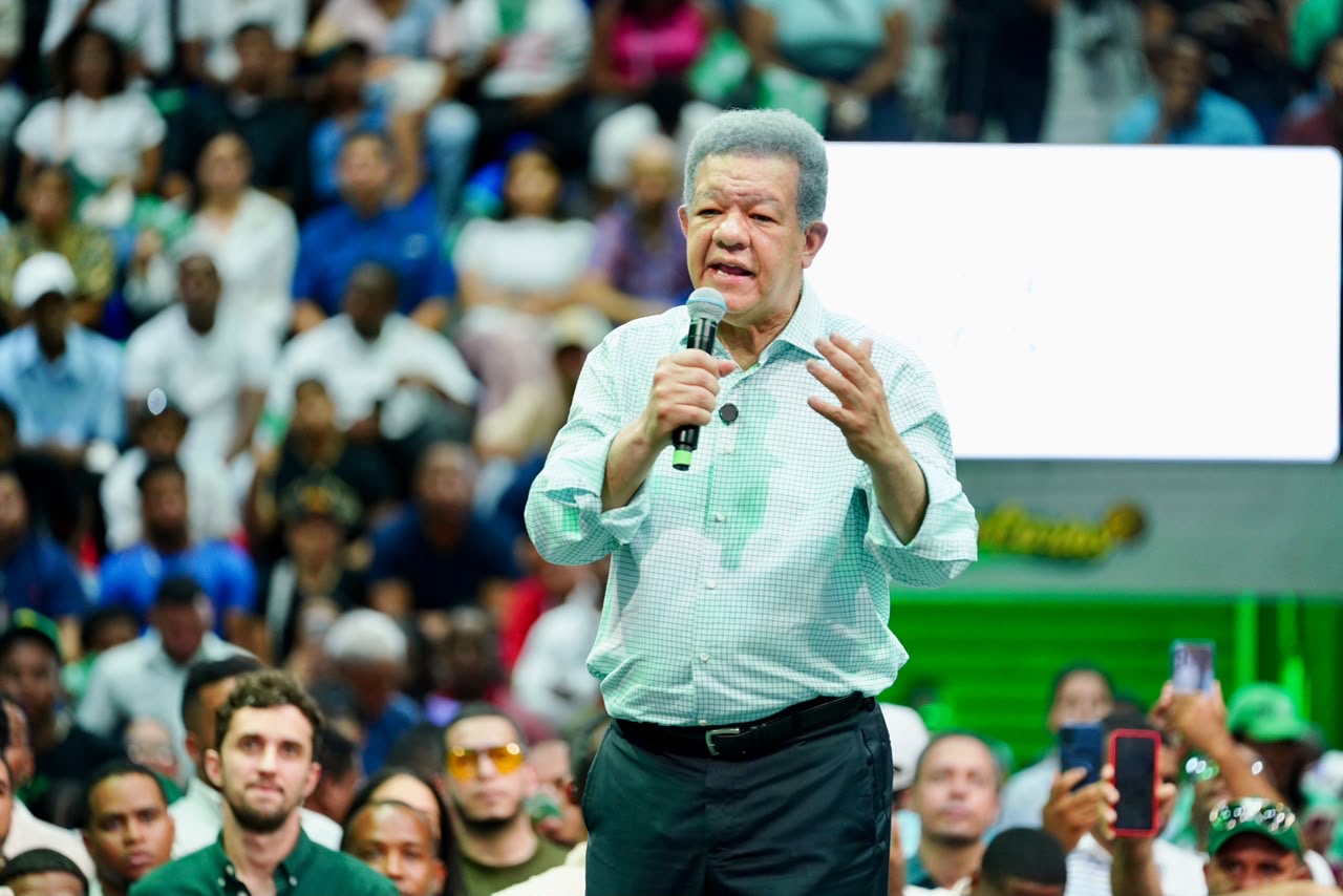Las multas se pagan con muerte: el gran retroceso del PRM”, asegura Leonel Fernández.