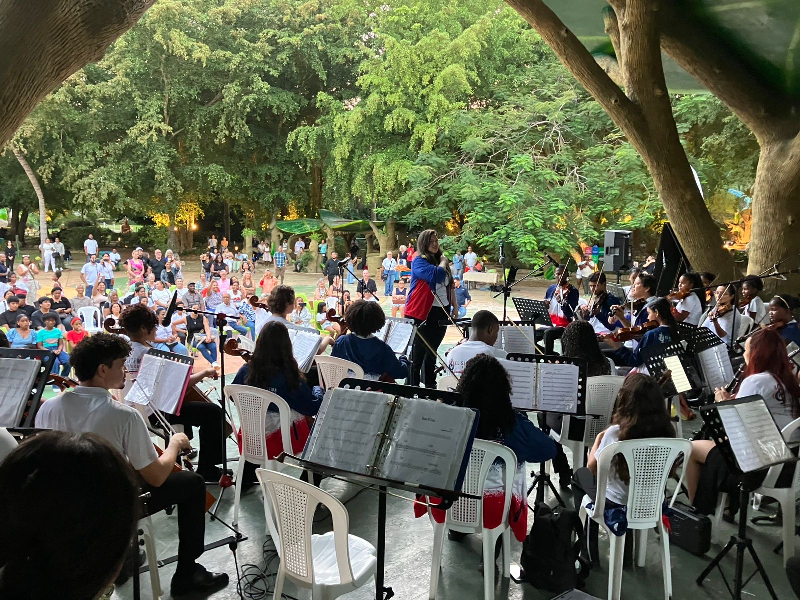 El Sistema Punta Cana realizó un concierto solidario en homenaje a las víctimas del terremoto en Venezuela.