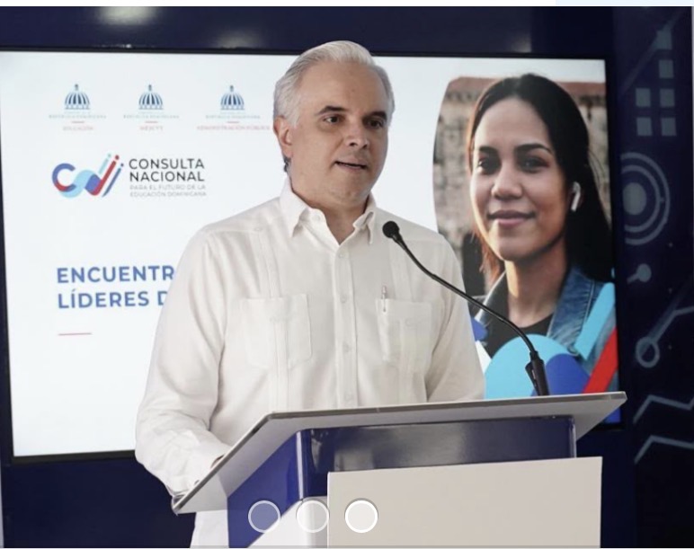 El ministro Luis Miguel De Camps afirmó que la transformación del sistema educativo busca preparar a las nuevas generaciones.