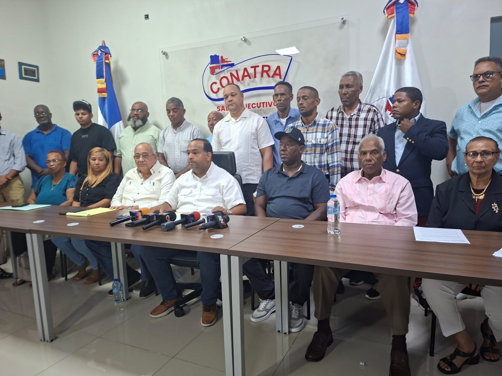 Conatra y transportistas de Santo Domingo Este denuncian invasión de varias.