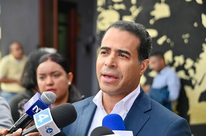 No es reforma es el pago al servicio político.