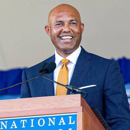 Mariano Rivera: “El verdadero éxito comienza poniendo a Dios. en primer lugar”.
