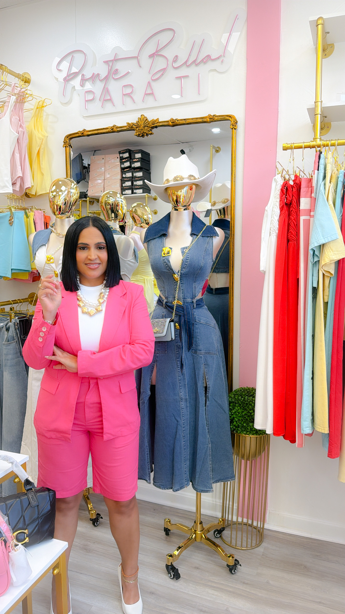 Katherine Peralta lleva sus raíces de Baní al mundo empresarial de la moda en Estados Unidos.
