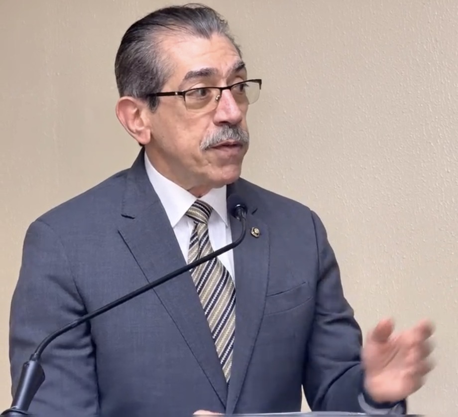 Jorge Asjana David: una vida de servicio que llega a la Rectoría.