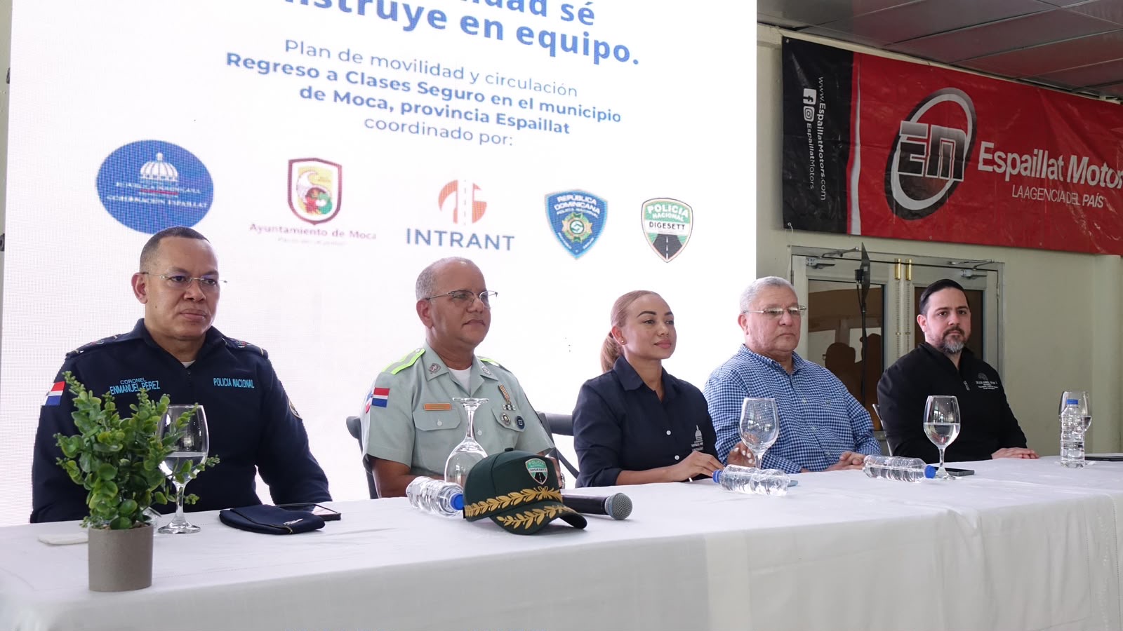 DIGESETT promueve la educación y seguridad vial en Moca con actividad por el regreso a clases .