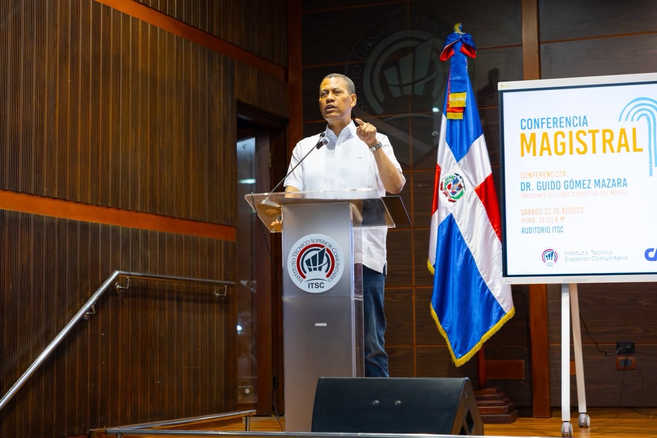 Gómez Mazara llama a fortalecer la confianza institucional y la ética en el liderazgo político del siglo XXI*.