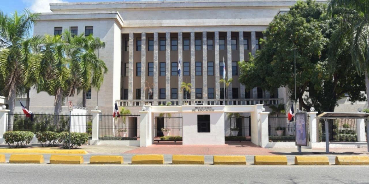 Educación RD avanza en Ciencias, equidad, acceso y aprendizaje, según PISA y UNESCO.