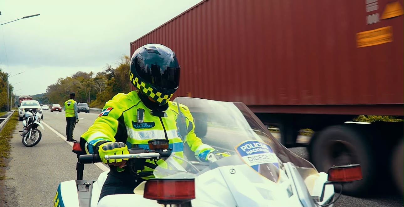 DIGESETT presenta audiovisual sobre técnicas de manejo de motocicletas de alto cilindraje.